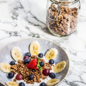 Granola met kokosyoghurt